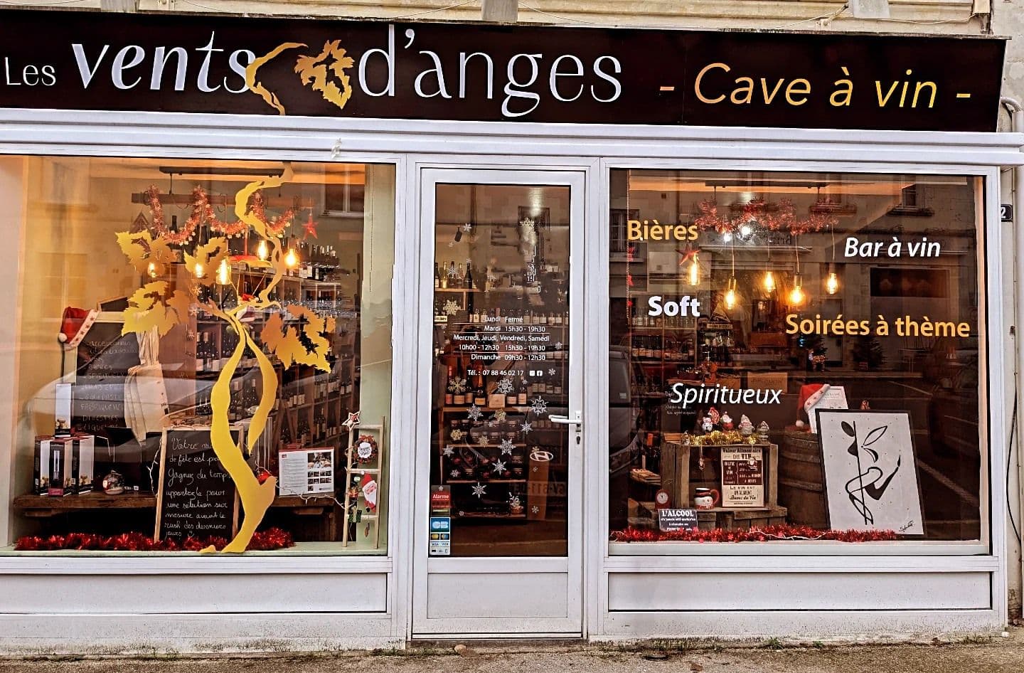 La devanture de la cave Les Vents d’Anges