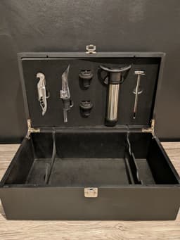 Coffret bois pour 2 bouteilles et accessoires